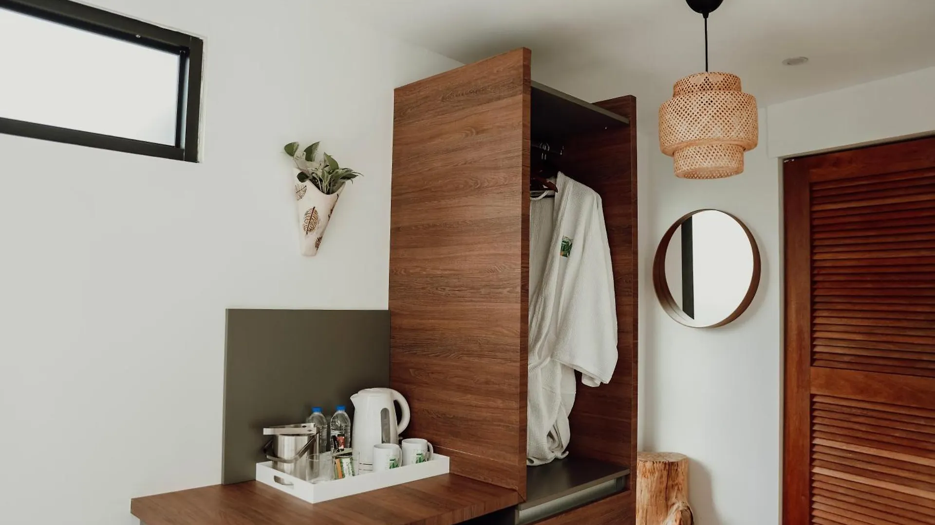 Mata E' Platano Guesthouse Лукильо 0*,